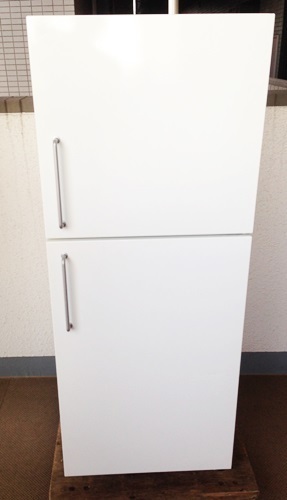 交渉成立：ＴＯＳＨＩＢＡ冷凍冷蔵庫１３７Ｌ【無印良品／Ｍ‐Ｒ１４Ｃ】を５０００円で!!