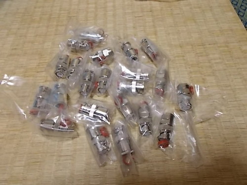 Bnc型ケーブル用プラグ Bncp 5 ２２個 北より Nagoyataro 名古屋のその他の中古あげます 譲ります ジモティーで不用品の処分