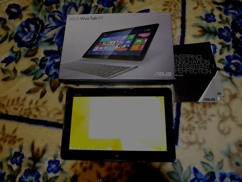 10.1インチ　ASUS  Windows 8.1 RT ジャンク感動品