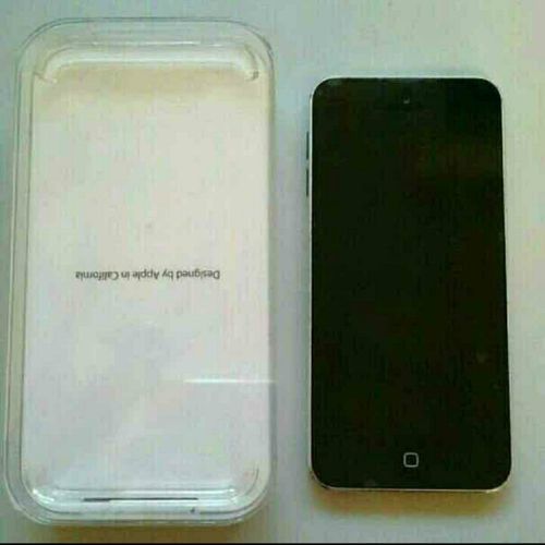 iPod touch5世代 16GB
