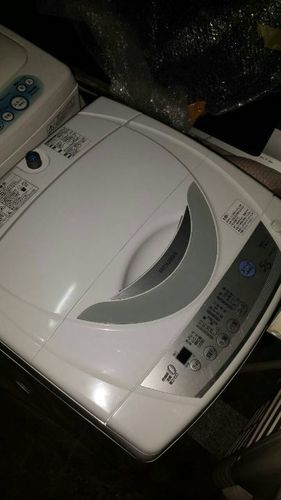 洗濯機いろいろあります。