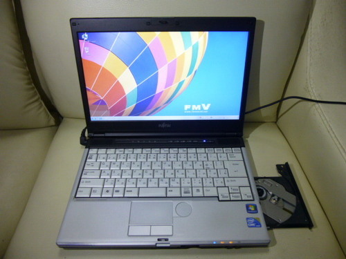 (お取引中)Win7/i3/ﾒﾓﾘ2GB/Office 2013/HDD160GB/DVD-RW/ [富士通 Lifebook S8490]