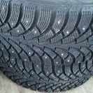 スタッドレスとスパイク