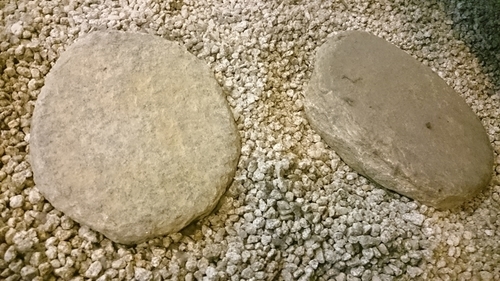 庭園/通路■敷石/踏み石/飛び石■御影石■直径30-40cm厚8■8枚