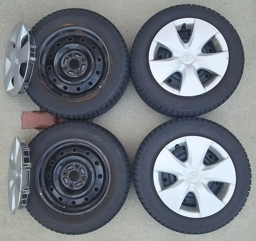 スタッドレスタイヤ鉄ホイール１７５ ６５r１４トヨタホイールキャップ付き Tonton 新潟のタイヤ ホイール の中古あげます 譲ります ジモティーで不用品の処分