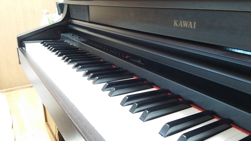 カワイ電子ピアノ木製８８鍵・PW８１０