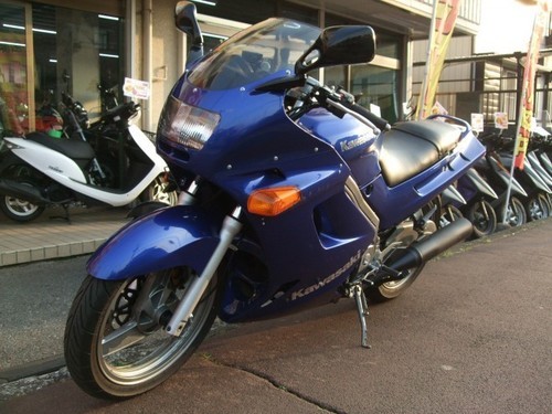ご成約ありがとうございます。 NO.617 ZZR250 水冷4サイクル並列2気筒