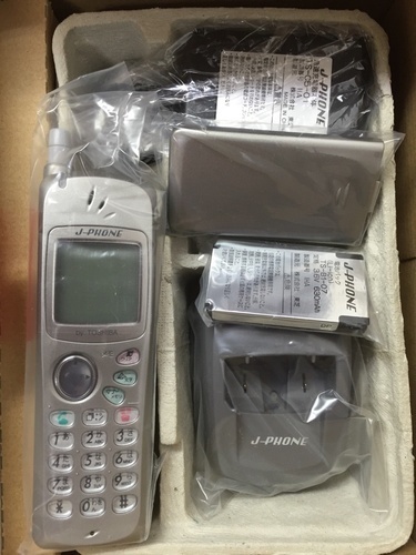 J-phone J-T06 東芝 TOSHIBA トロピカルオレンジ ジャンク品 J-phone J-T06 東芝 TOSHIBA トロピカルオレンジ ジャンク品