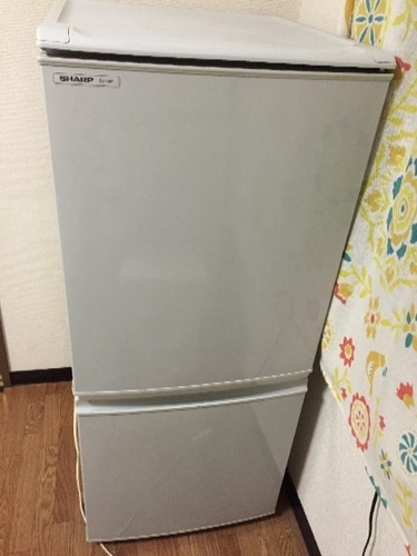 シャープ 冷蔵庫 右開き 左開き変更可能扉 かほ 練馬のキッチン家電 冷蔵庫 の中古あげます 譲ります ジモティーで不用品の処分