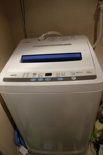 【お取引成立】サンヨー 6.0kg 全自動洗濯機（ホワイト）SANYO ASW-60D-W