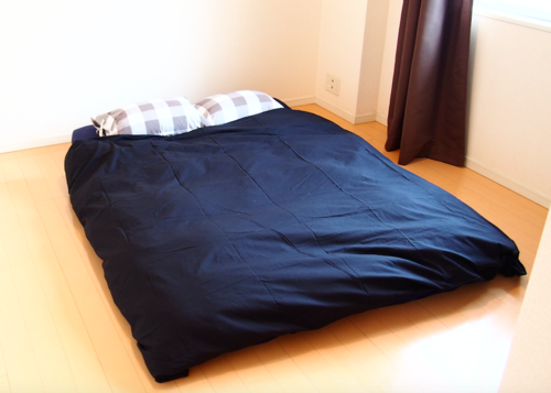 IKEAのベッド・マットレス（140cm x 200cm）をお譲りします