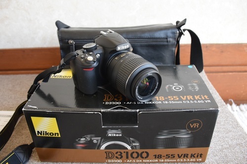 Nikon D3100 デジタル一眼　バッグ付き！