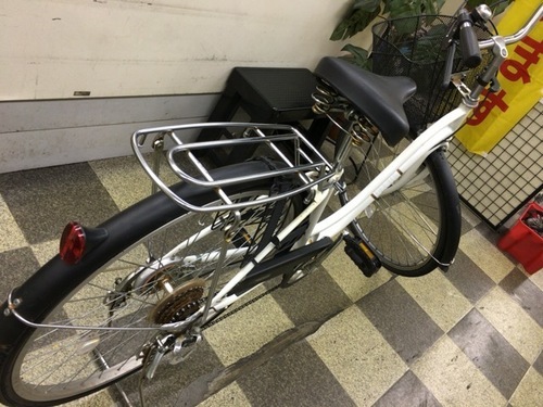 [2567]中古自転車　リサイクル自転車　シティサイクル　ママチャリ　26インチ　外装6段　リモートレバーライト　ホワイト