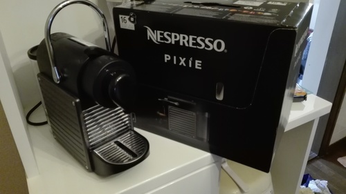 Nespresso オートタイプ PIXIE(ピクシー) チタン C60TI ＋カプセル３５個付き
