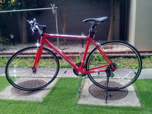 クロスバイク超軽量9,8kg 21段