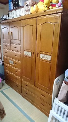 お引き取りいただきました☆ありがとうございました！２つのタンスセット価格です♪どちらかひとつでもＯＫです☆長く使った割にはかなりキレイです(*^^*)引越の為手放すことになりました。まだまだ使えるので傷が気にならない方に。