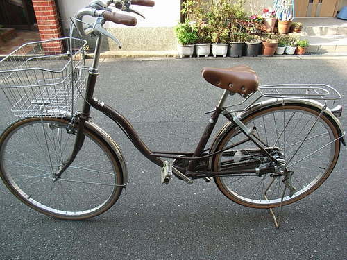 手渡しのみ、無料配達地域あり、税込12,000円、27インチ、グリーン