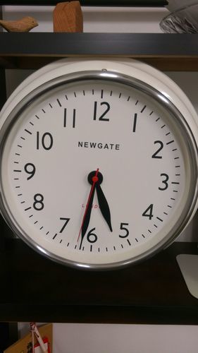 掛け時計 Newgate駅の時計のような時計 Pac5585 栄町の時計 掛け時計 の中古あげます 譲ります ジモティーで不用品の処分