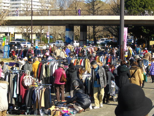 2月7日 日 駒沢オリンピック公園フリーマーケット リサイクルマン 駒沢大学のフリーマーケット のイベント参加者募集 無料掲載の掲示板 ジモティー 2月7日 日 駒沢オリンピック公園フリーマーケット リサイクルマン 駒沢大学のフリーマーケット のイベント参加者募集 無料掲載の掲示板 ジモティー