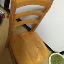 パイン材の椅子
