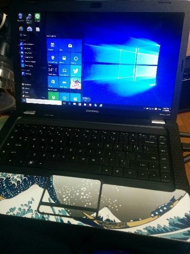 (完売御礼、東京都。希少、英語版)Windows10 English Ver.  hp Compaq CQ56  3GB/250GB  DVD-Super  15.6LED 快調