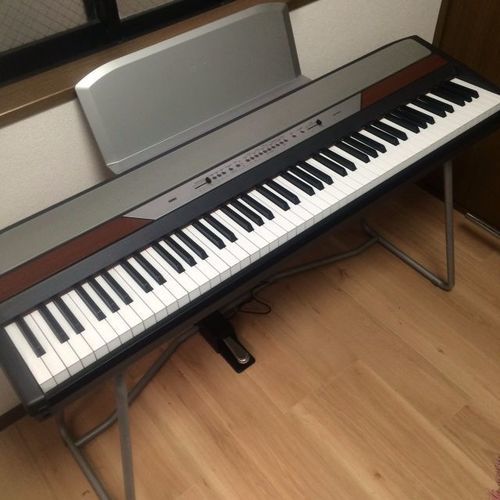 電子ピアノ売ります