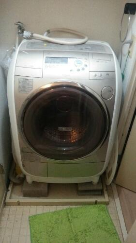 格安！日立ビッグドラム洗濯機 9K 2007年