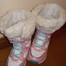 冬靴（編み上げブーツ）／17センチ女児。雪の日もあったか！！