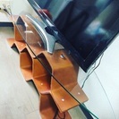 蜂の巣ラック付きサーフボード型ガラステーブル TVボード