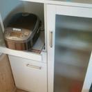 二人暮らしくらいのサイズの食器棚！