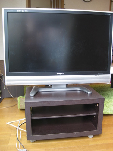 シャープ　AQUOS　３７インチテレビ＆テレビ台付き！