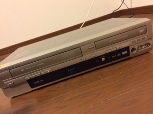 ＶＨＳ＋ＤＶＤ一体型レコーダープレイヤー