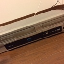 ＶＨＳ＋ＤＶＤ一体型レコーダープレイヤー