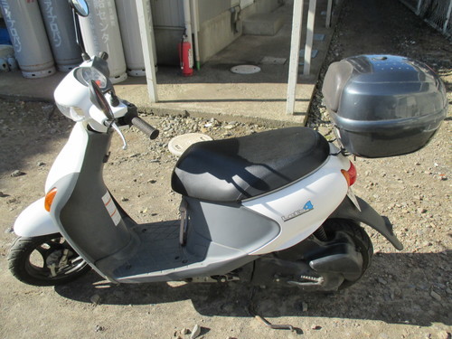 レッツ4です。走行距離2000km。使っていただける方にお譲りします
