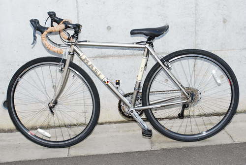 ロードバイク マジィ イタリア MASI BREV　美車　千葉