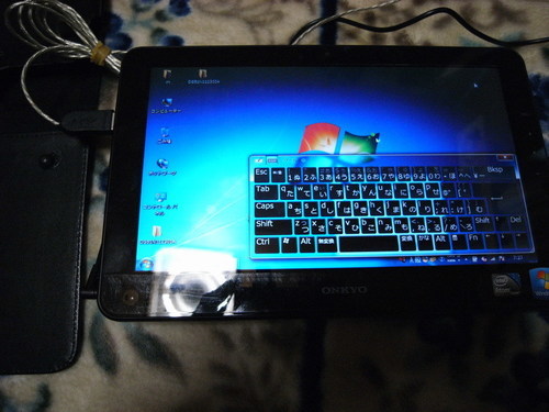 ONKYO 117　スレートPC   USB-DVD付　美品