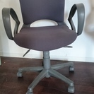 無料　プラス製　オフィスチェアー　事務椅子2脚
