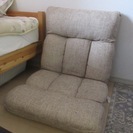 座椅子/ 560 × （650〜1110）× （180〜630）...