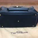 銀座タニザワ製の旅行用バッグ