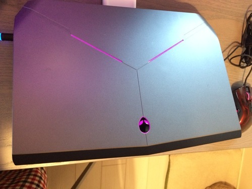Alienware 13（2015）、Dell保証2020年まで。