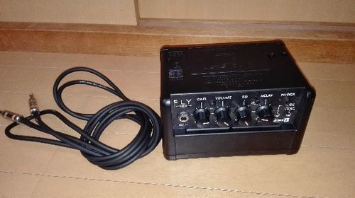 Epiphoneのエレキギターをアンプとセットで！