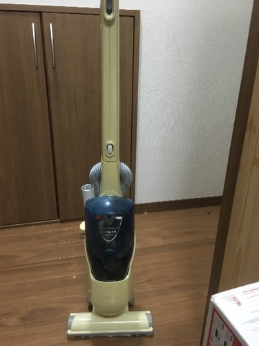 日立サイクロン式スティック掃除機