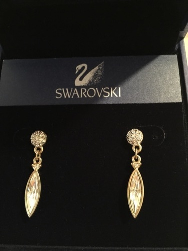 SWAROVSKI ピアス