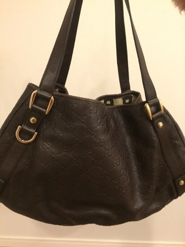 GUCCI ショルダーバック 革製