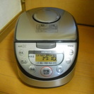 日立　炊飯器　１０合炊き　RZ-NS10J　２０１４年製