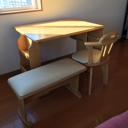 ダイニングテーブル