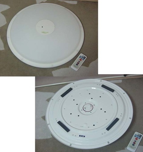 新品同様＊アイリスオーヤマ TH8N [洋風LEDシーリングライト(調光3段階)リモコン付サークルタイプ]