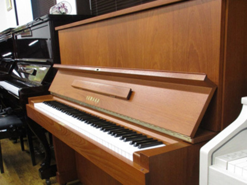 中古アップライトピアノ　YAMAHA　W103