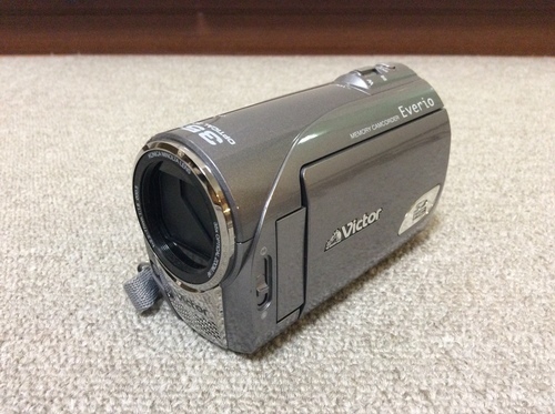 (取引中)  Victor Everio GZ-MS100 (SDカード使用)