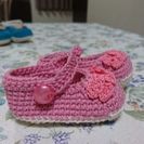 編み物の赤ちゃんくつ